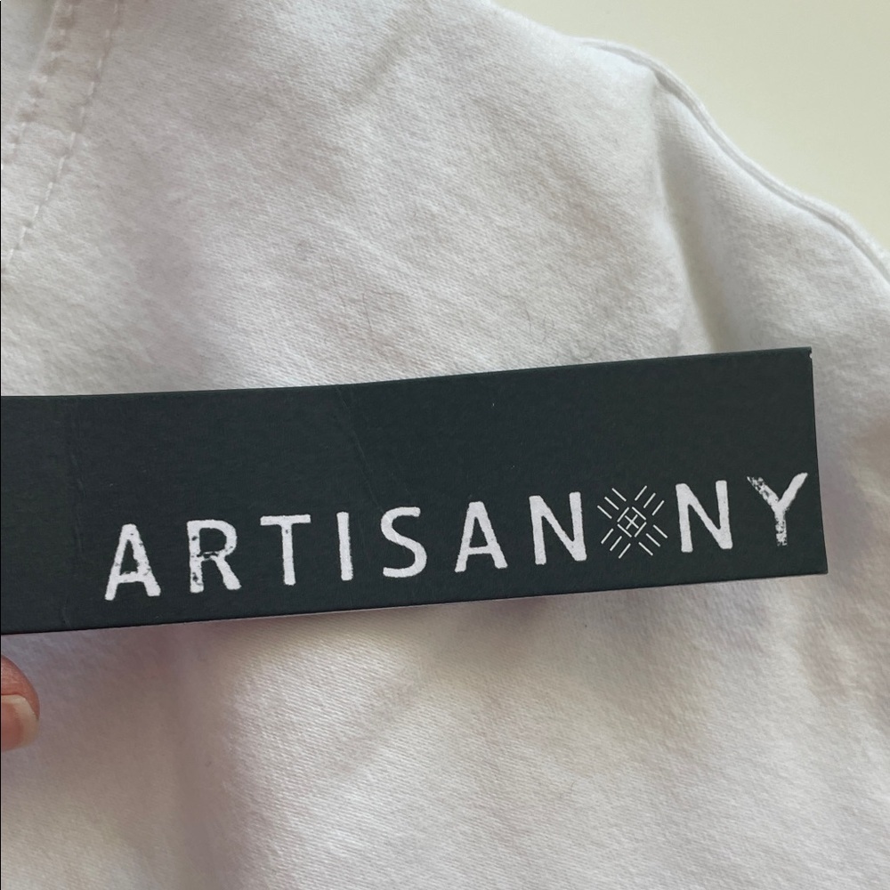 Artisan NY Crisp White Denim - Picture 3 of 5